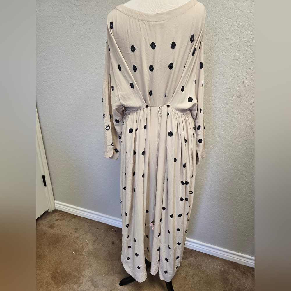 EVERYTHING MUST GO- Anthropologie The Odells Kaftan Maxi Tan and Navy Size XL